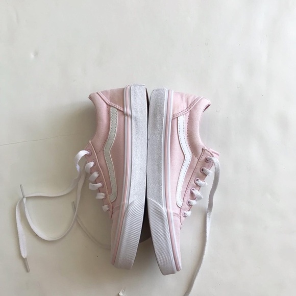 Vans pink Old Skool  sneakers GUC - light stain  size 3 youth - Picture 2 of 10